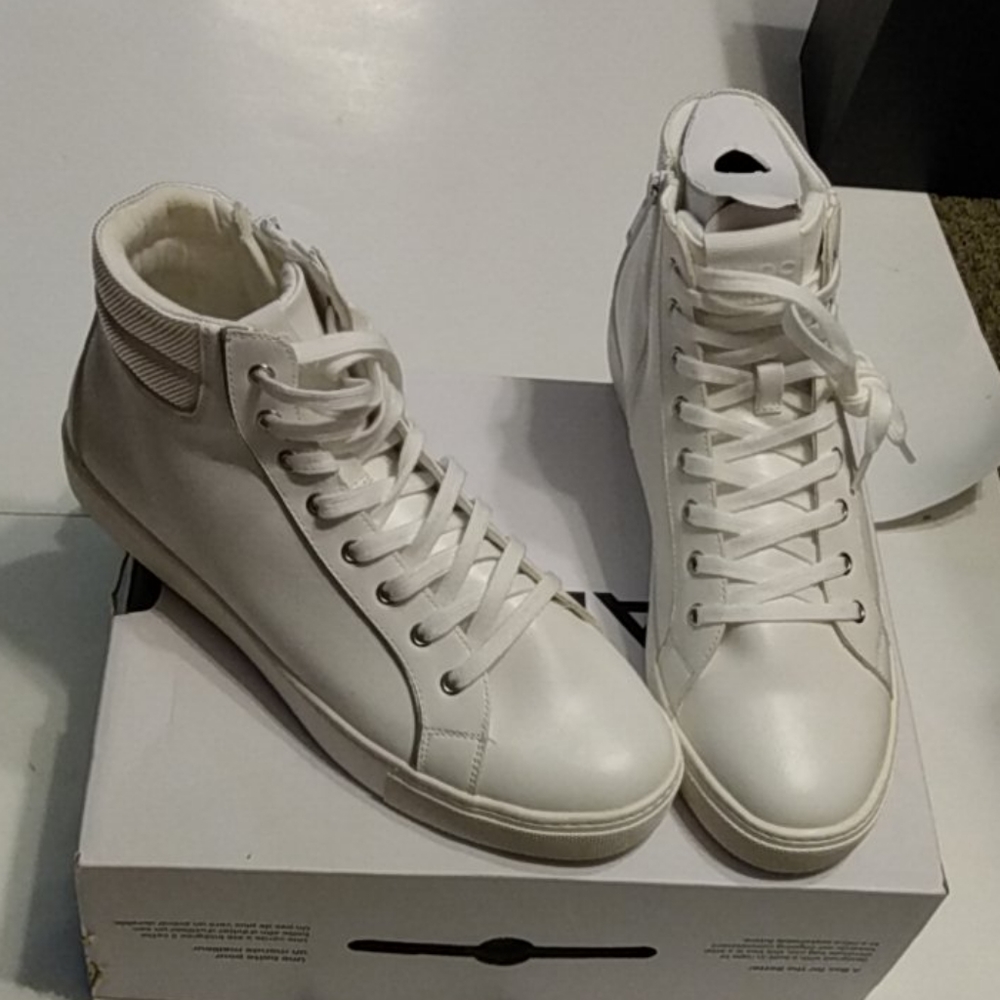 Aldo women's white lace up high top sneakers Sz 11